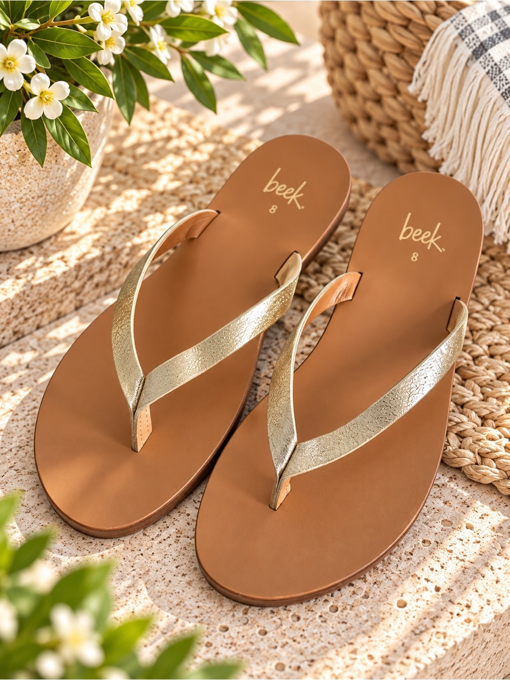BEEK Seabird Metallic Gold Leather Flip Flop Sandals Size 8 old money money #93